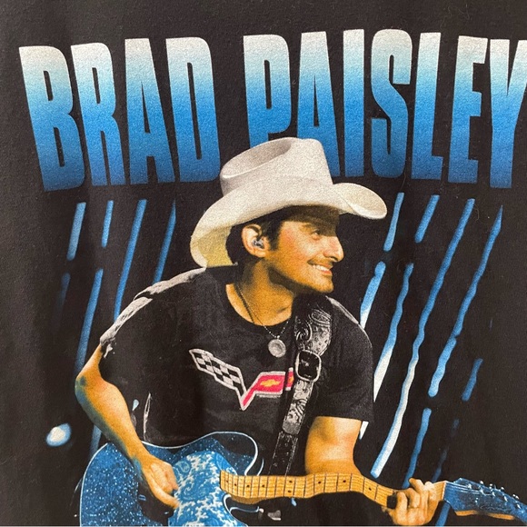 Brad paisley beat this winter tour shirt black medium - Picture 2 of 4